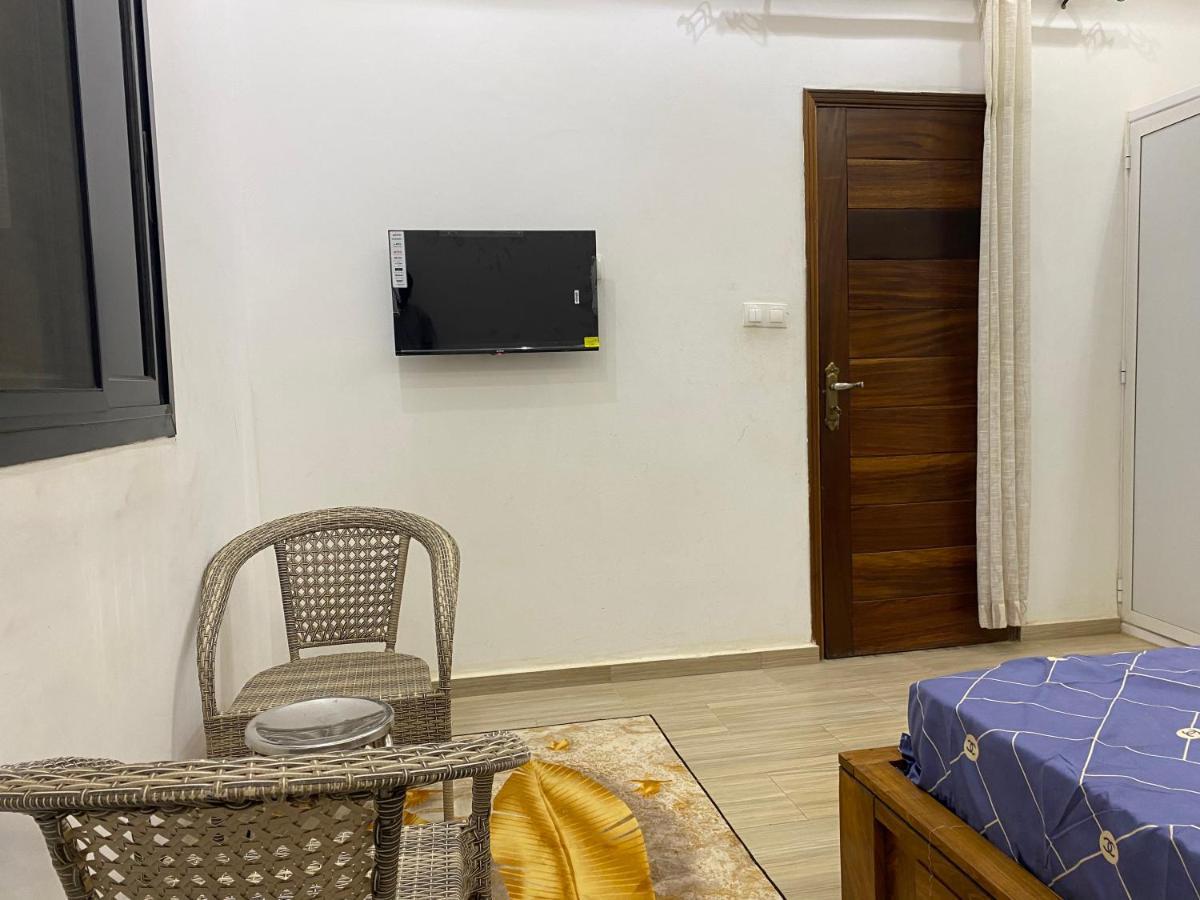 El Hadji Annexe Guest house